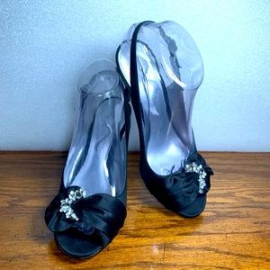 Nina 6.5 dress shoes